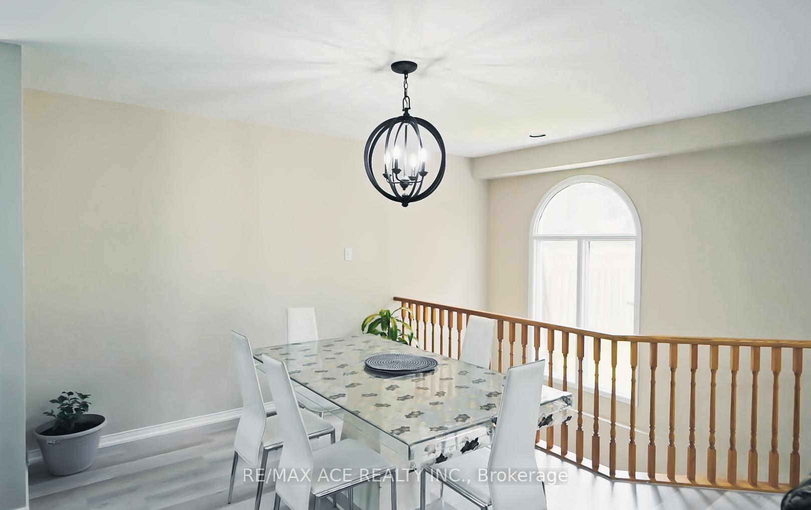 Photo 11 of 50 Soper Creek Drive, Clarington, Bowmanville — HOMEH