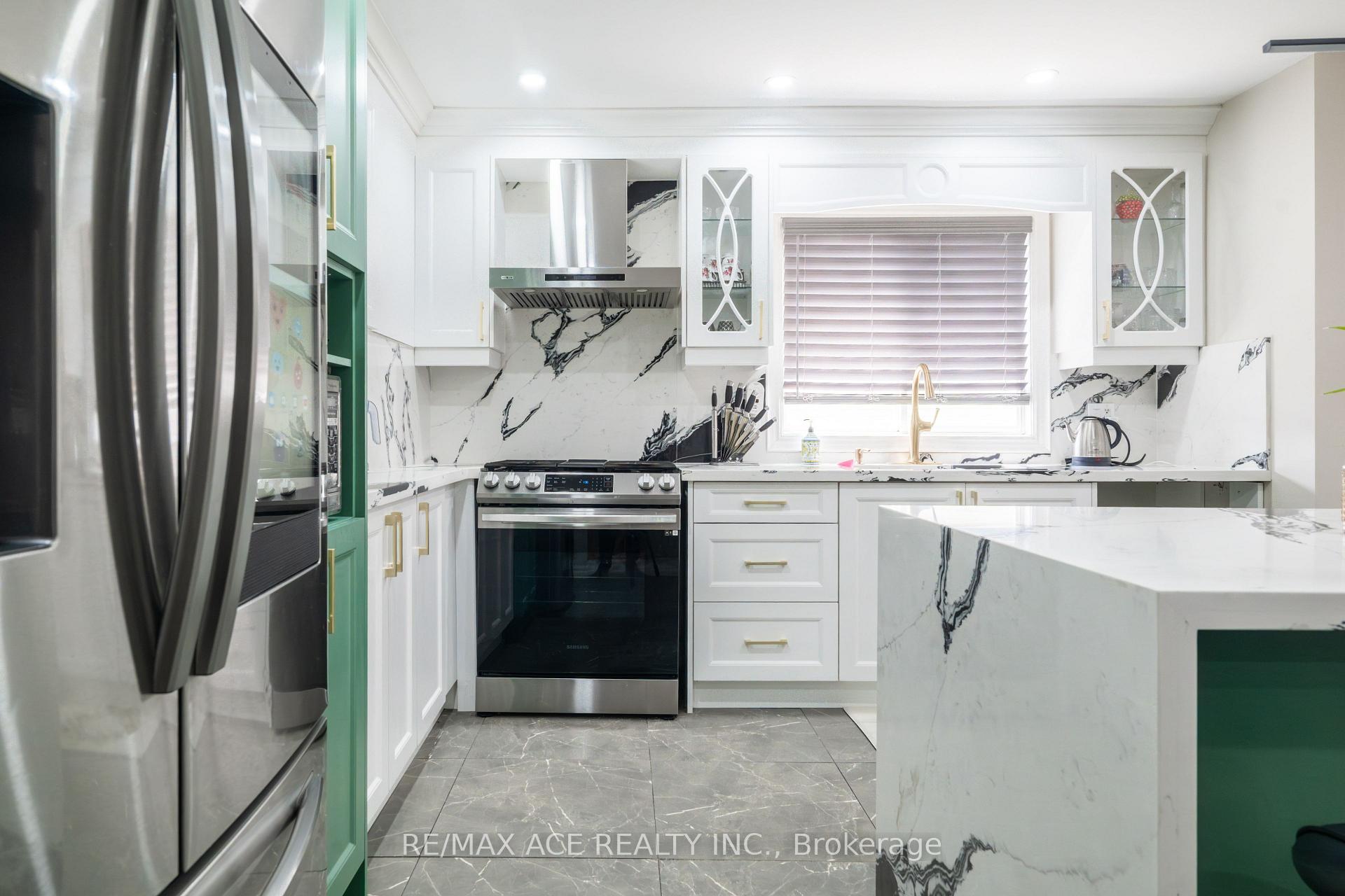 Photo 13 of 50 Soper Creek Drive, Clarington, Bowmanville — HOMEH