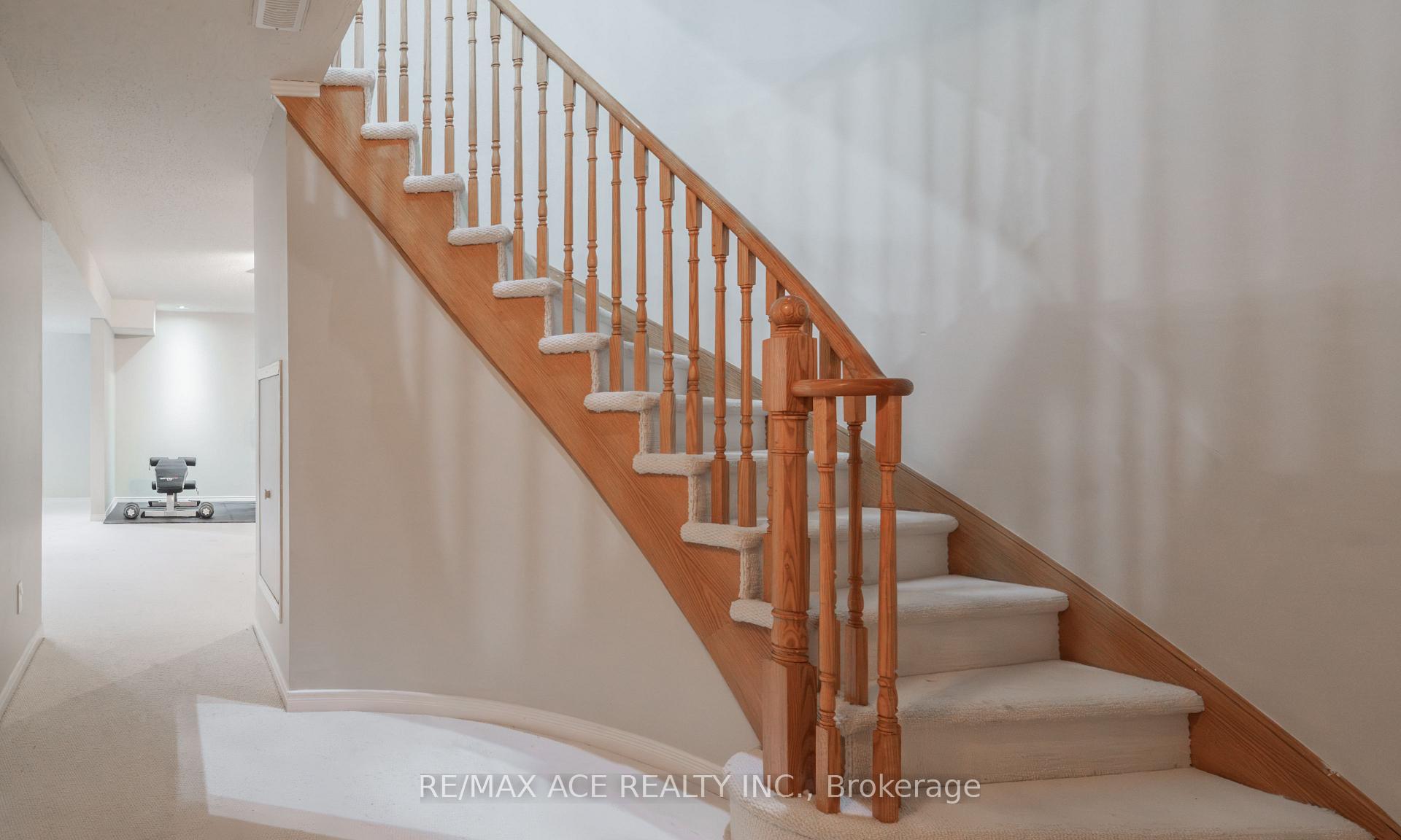Photo 14 of 50 Soper Creek Drive, Clarington, Bowmanville — HOMEH