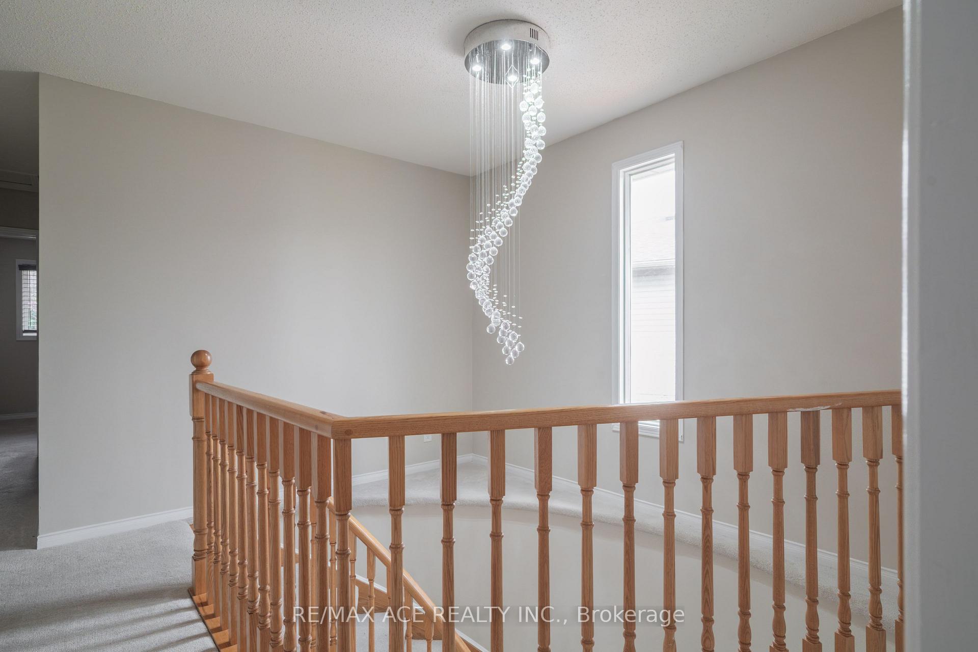 Photo 15 of 50 Soper Creek Drive, Clarington, Bowmanville — HOMEH