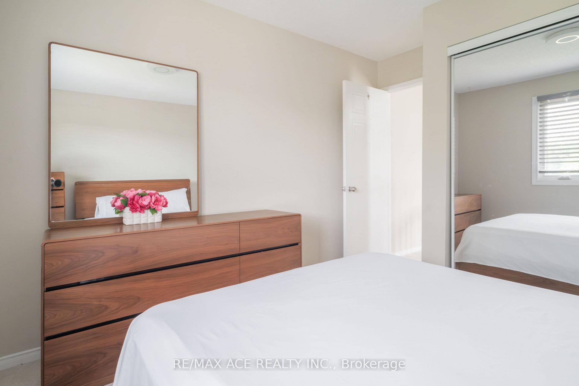 Photo 19 of 50 Soper Creek Drive, Clarington, Bowmanville — HOMEH