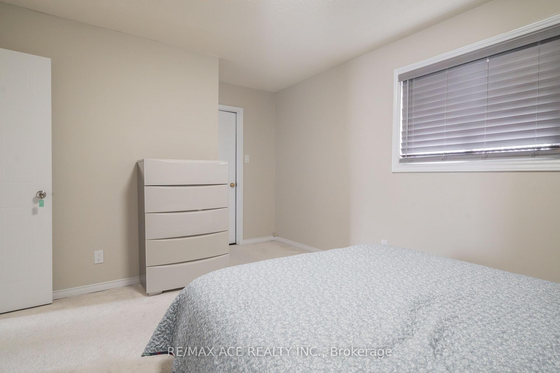 Photo 22 of 50 Soper Creek Drive, Clarington, Bowmanville — HOMEH
