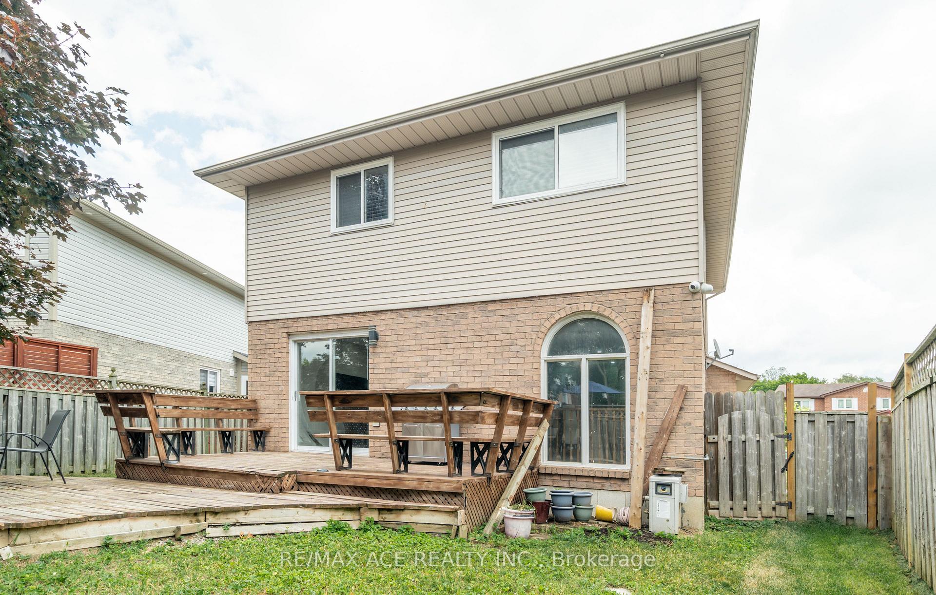 Photo 30 of 50 Soper Creek Drive, Clarington, Bowmanville — HOMEH