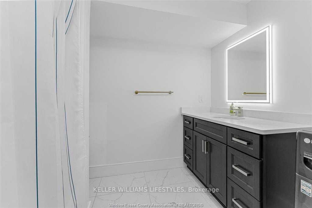 Photo 24 of 1780 Stanton Avenue S, LaSalle — HOMEH