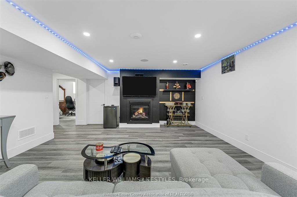 Photo 30 of 1780 Stanton Avenue S, LaSalle — HOMEH
