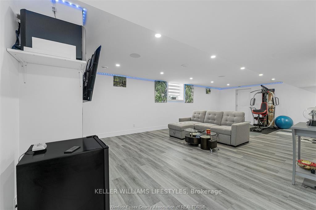 Photo 36 of 1780 Stanton Avenue S, LaSalle — HOMEH