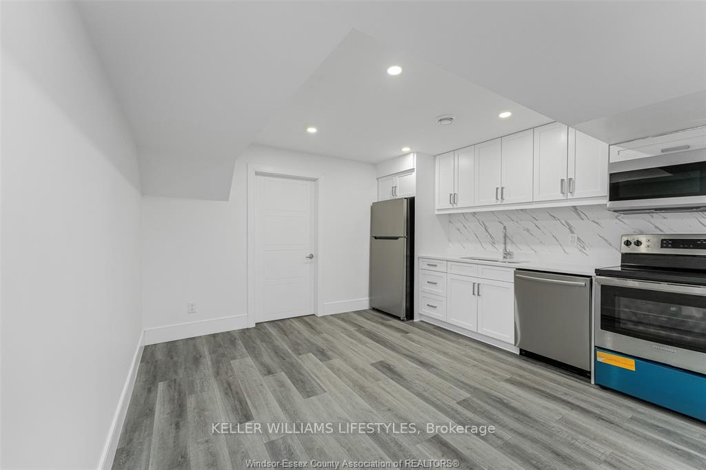 Photo 43 of 1780 Stanton Avenue S, LaSalle — HOMEH