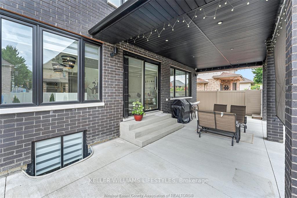 Photo 42 of 1780 Stanton Avenue S, LaSalle — HOMEH
