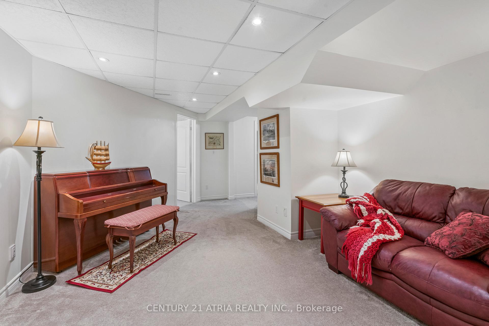 Photo 18 of 1 Carlinds Drive, Whitby, Rolling Acres — HOMEH