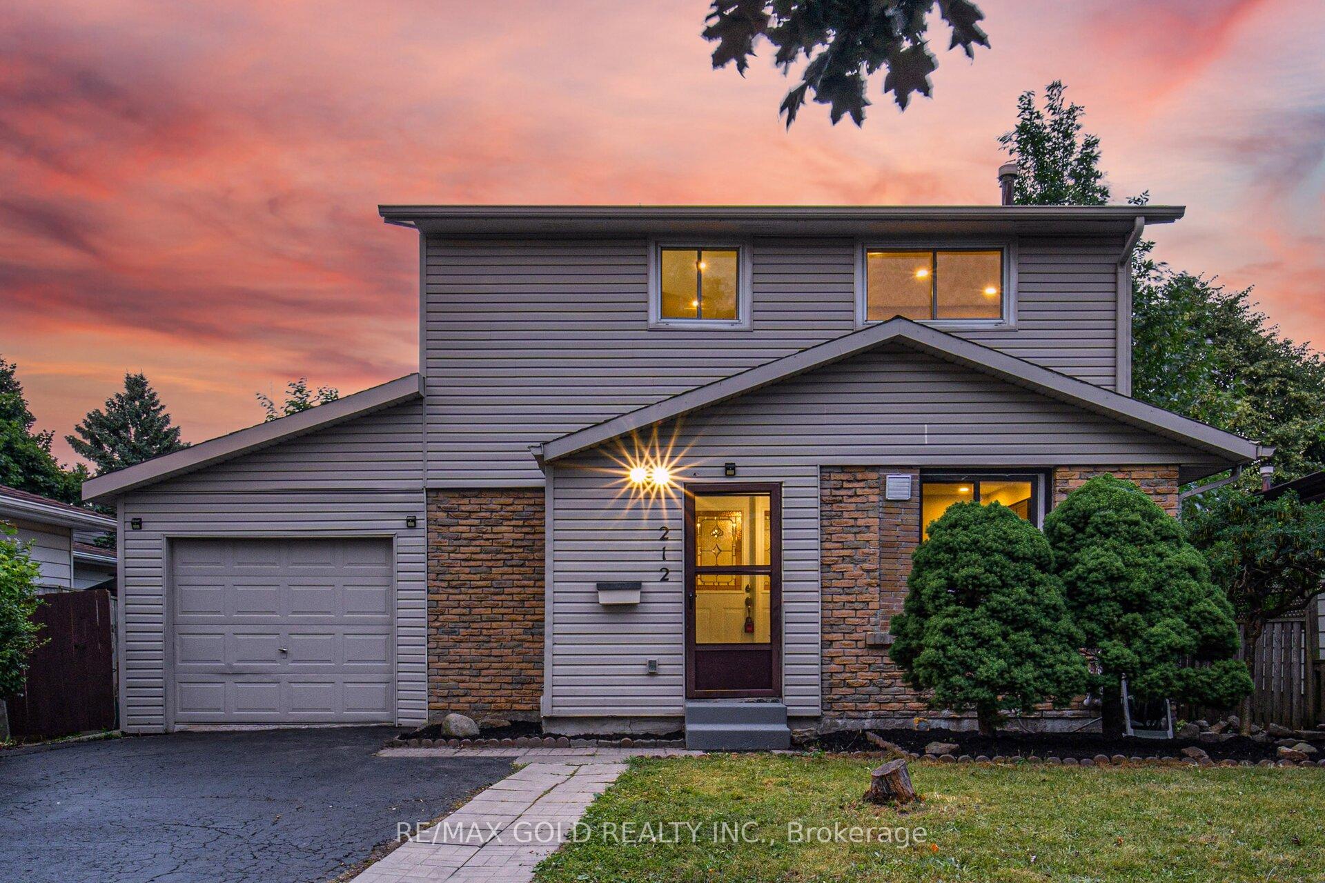 Front of 212 Cedarwoods Crescent