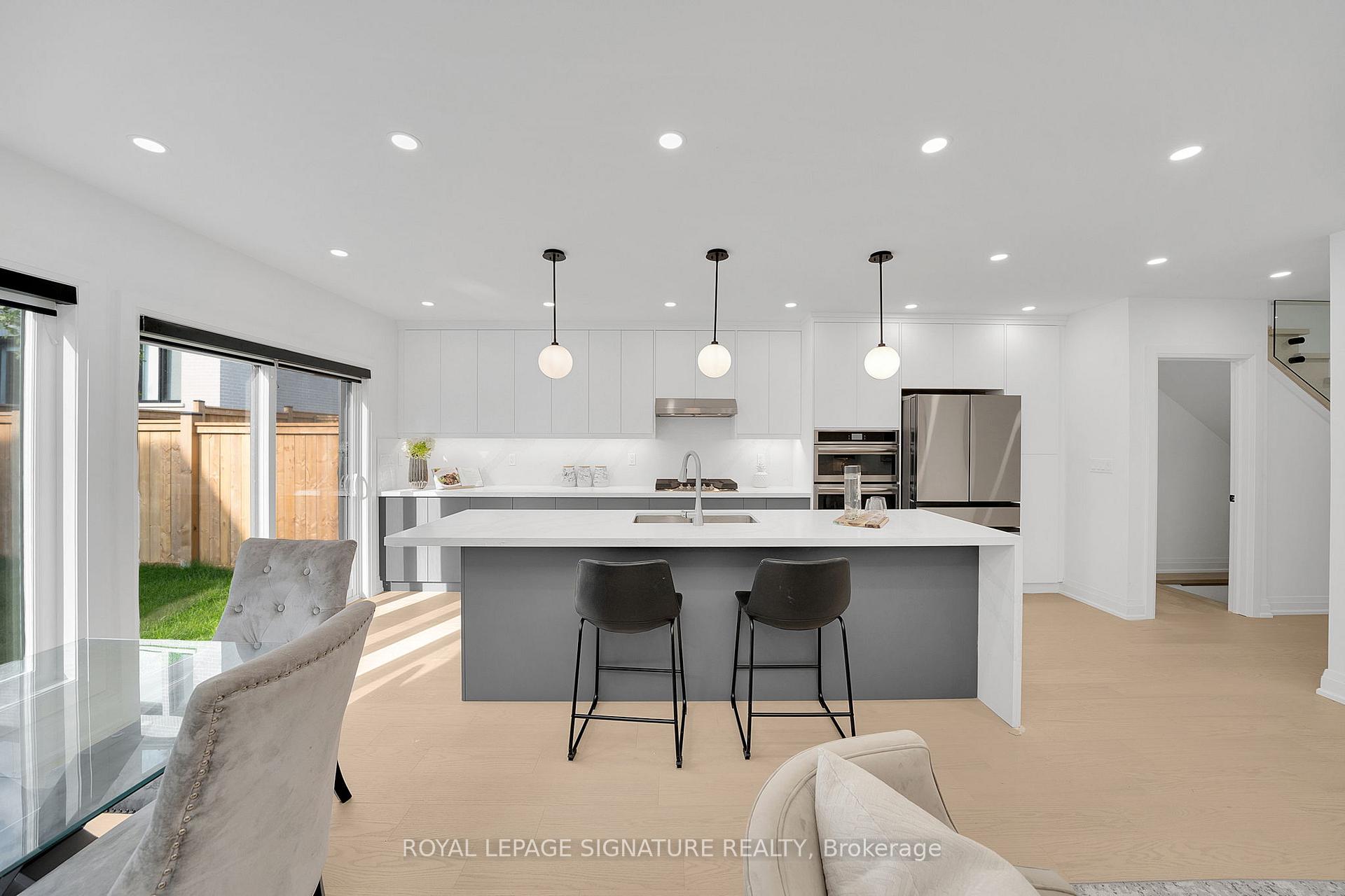 Photo 4 of 1240A Bayview Street, Pickering, Bay Ridges — HOMEH