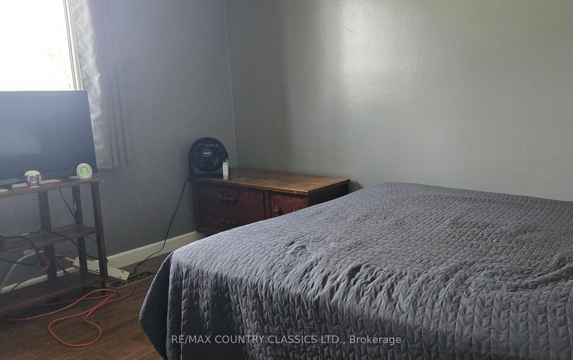 Photo 10 of 4 Hemlock Street, Highlands East, Bicroft Ward — HOMEH