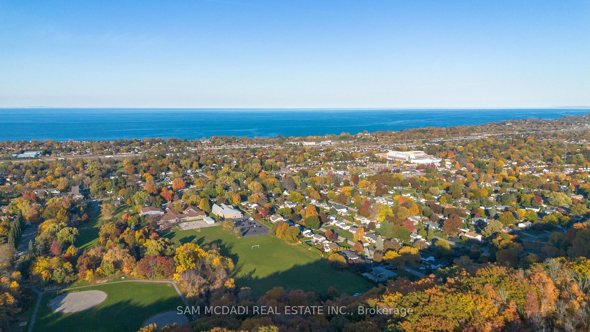 Photo 4 of 59 Ridge Road E, Grimsby, Grimsby Escarpment — HOMEH