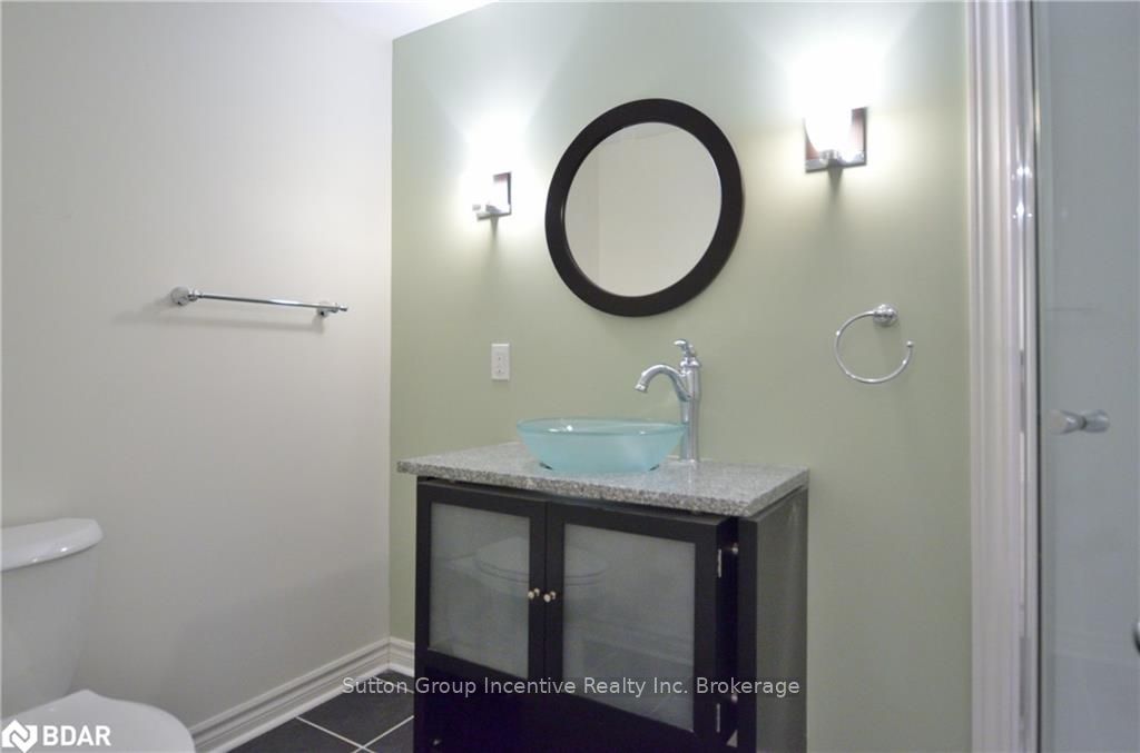 Photo 9 of Unit LOWER, 9 Brown Wood Drive, Barrie, Little Lake — HOMEH
