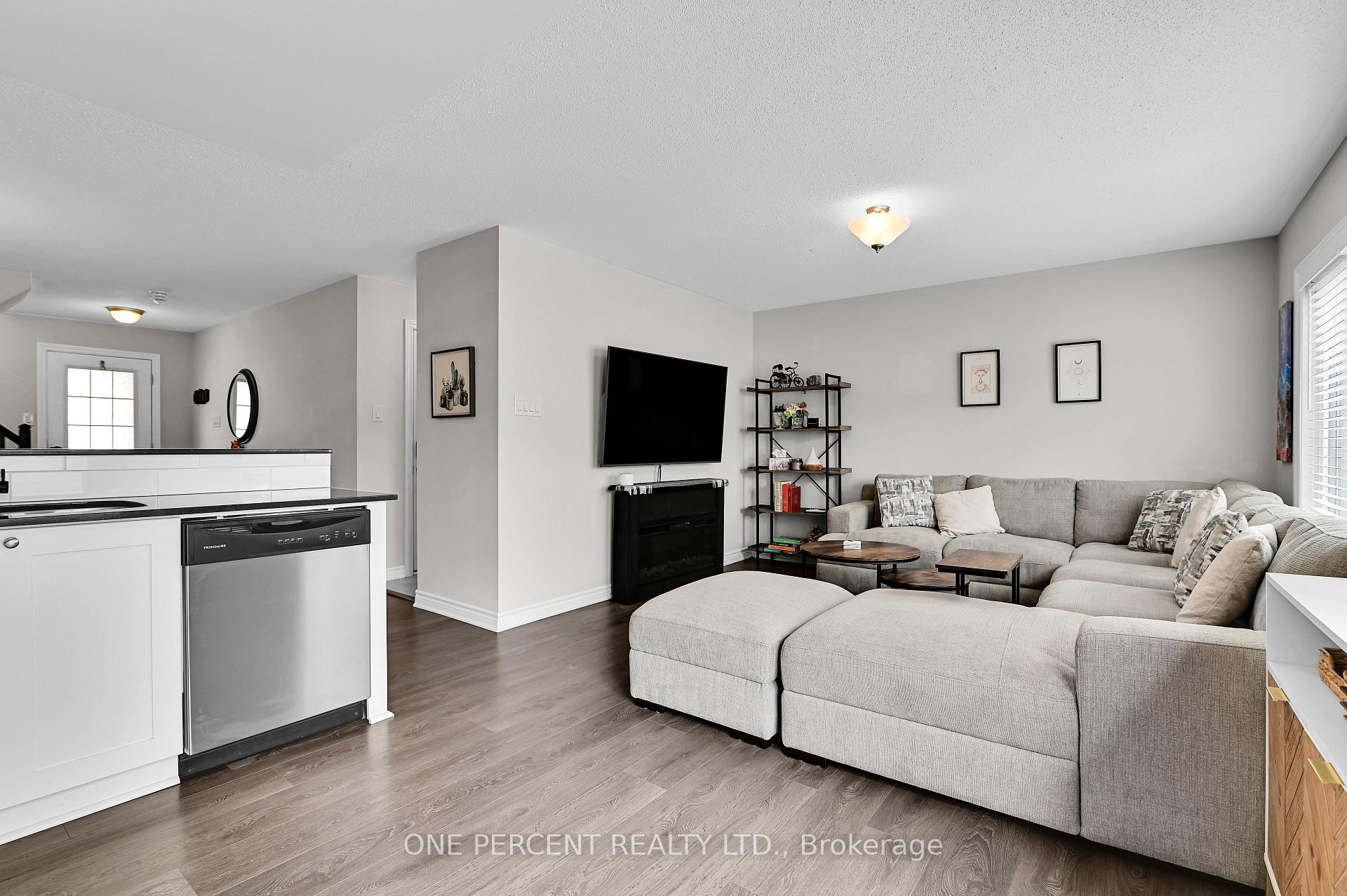 Photo 12 of 899 Fameflower Street, Ottawa, Barrhaven - Half Moon Bay — HOMEH