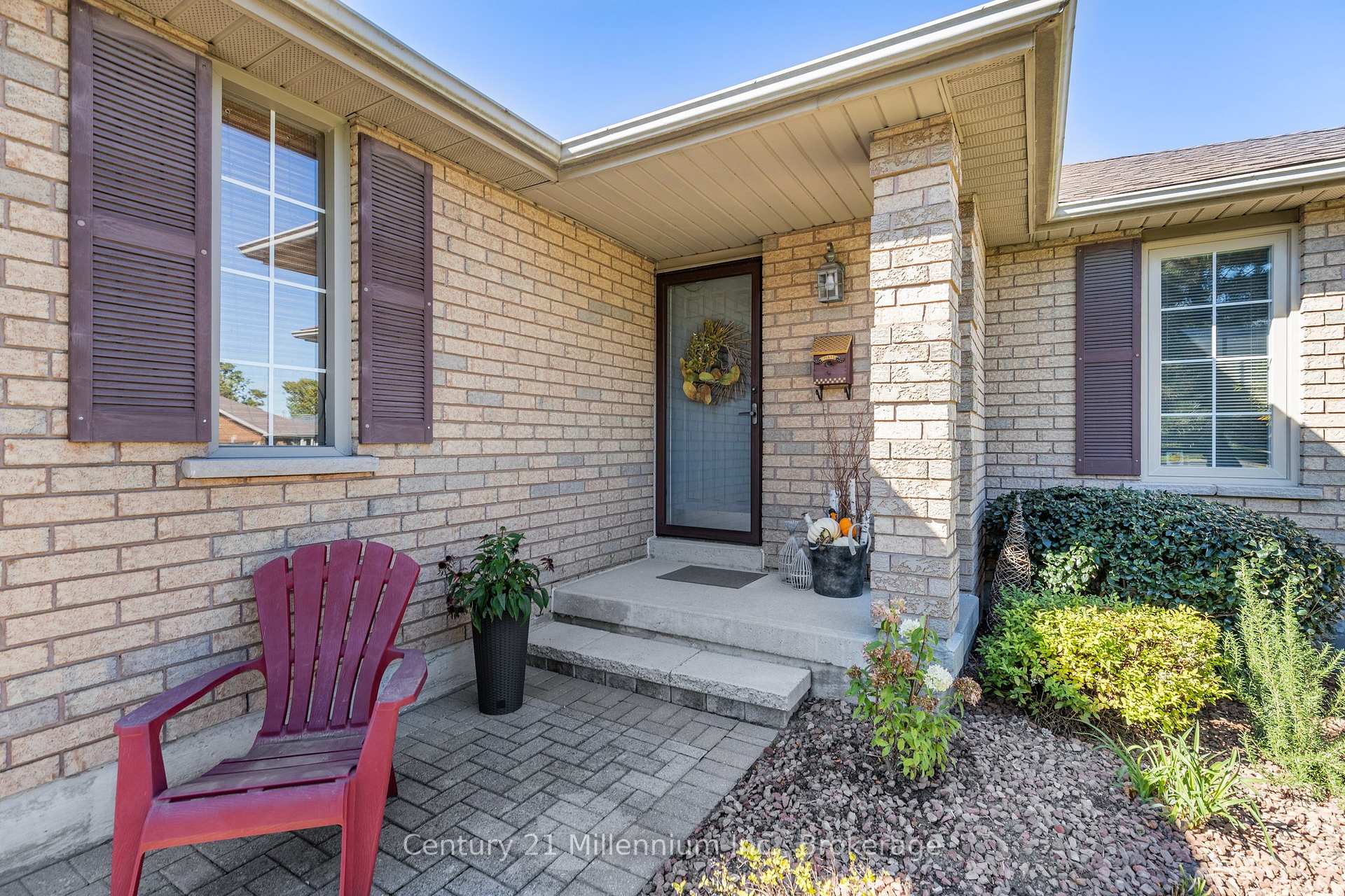 Photo 4 of 360 Cundles Road W, Barrie, Northwest — HOMEH