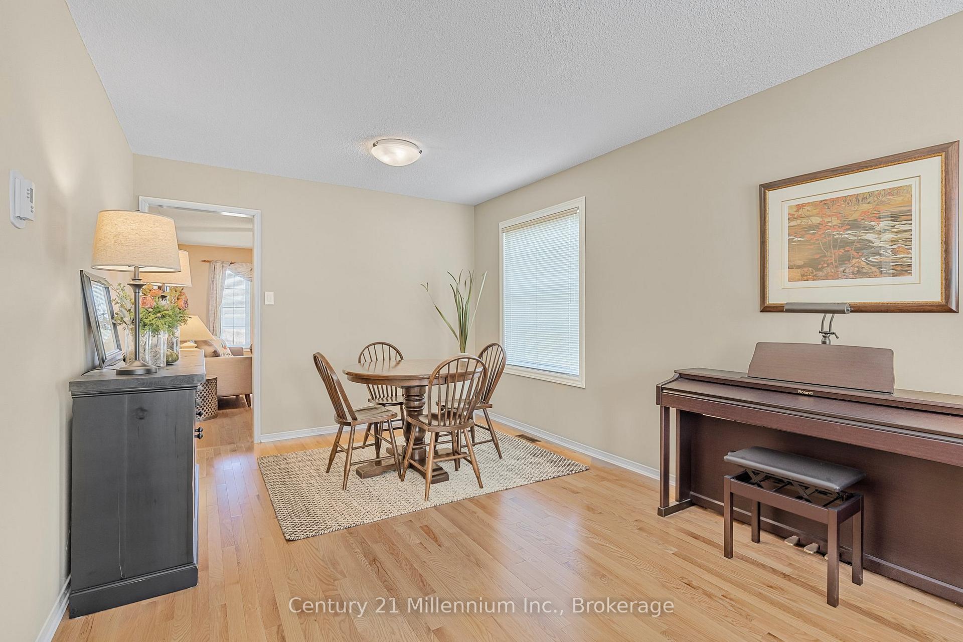 Photo 7 of 360 Cundles Road W, Barrie, Northwest — HOMEH