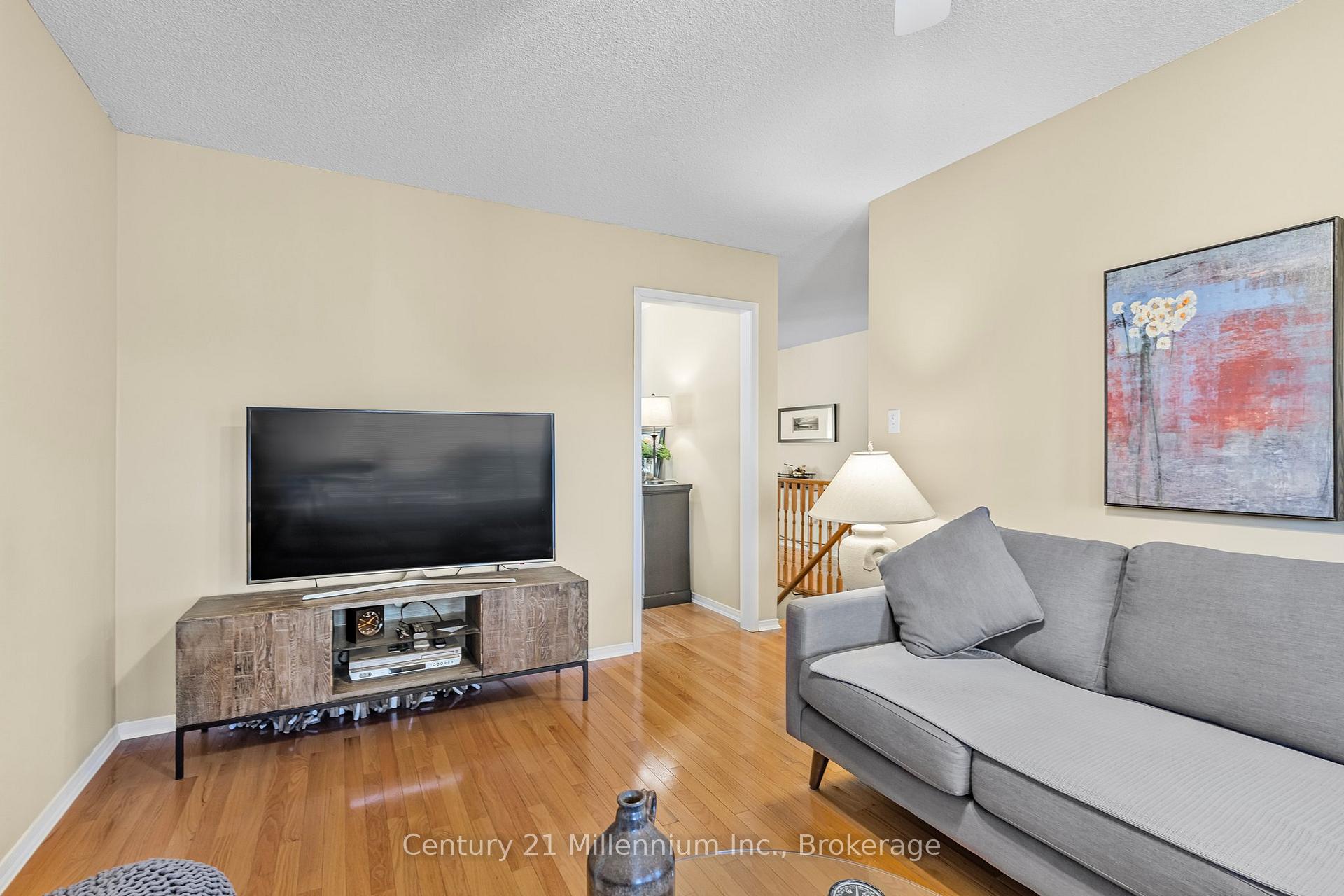 Photo 10 of 360 Cundles Road W, Barrie, Northwest — HOMEH