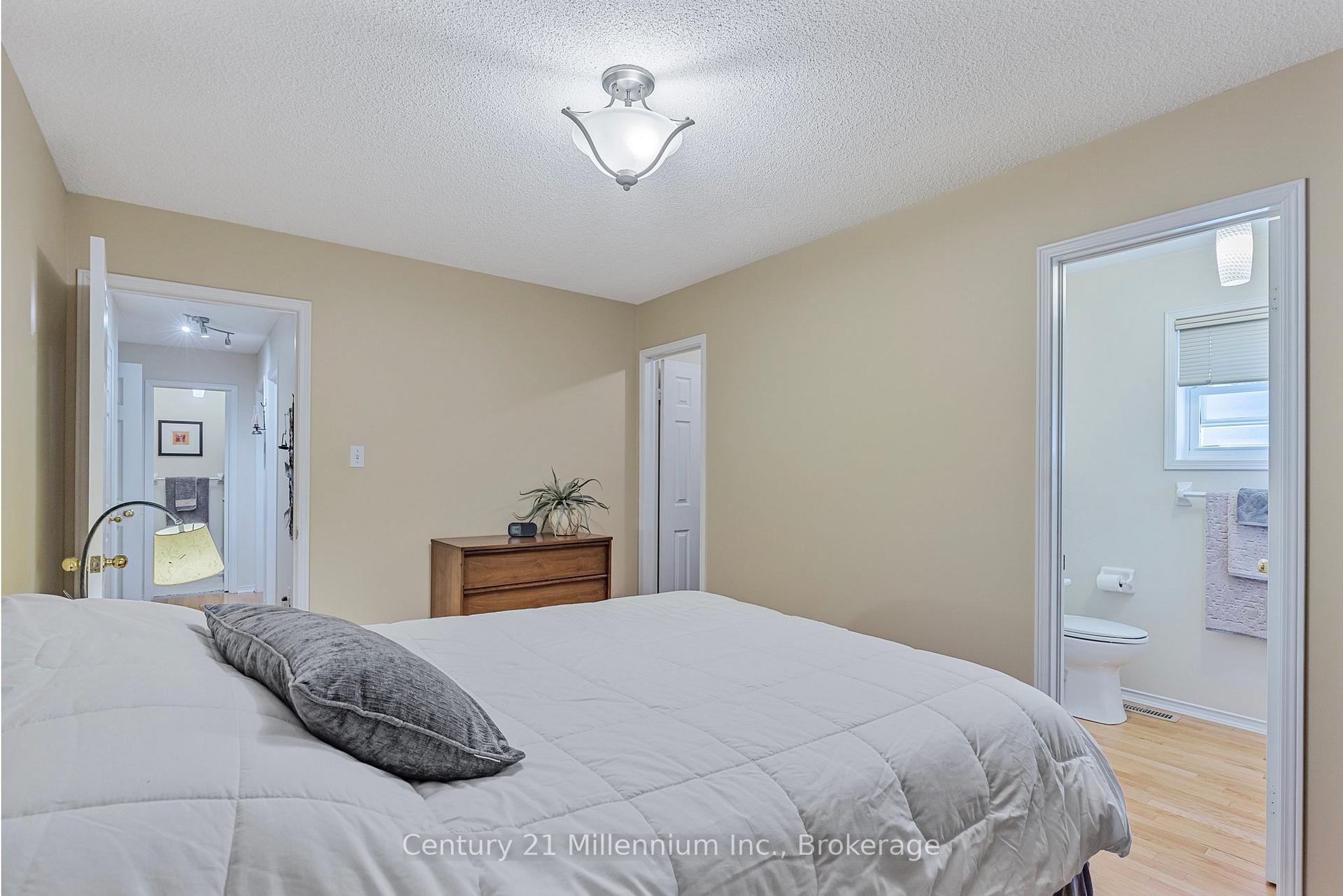 Photo 18 of 360 Cundles Road W, Barrie, Northwest — HOMEH