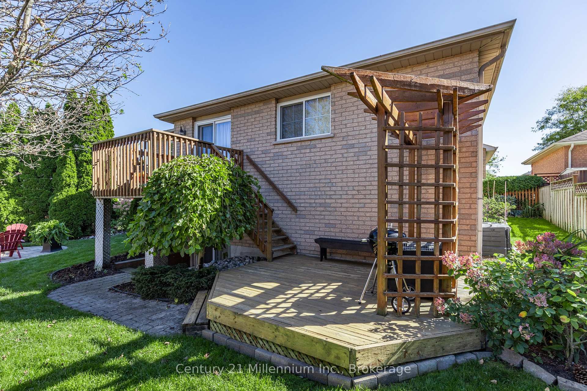 Photo 33 of 360 Cundles Road W, Barrie, Northwest — HOMEH