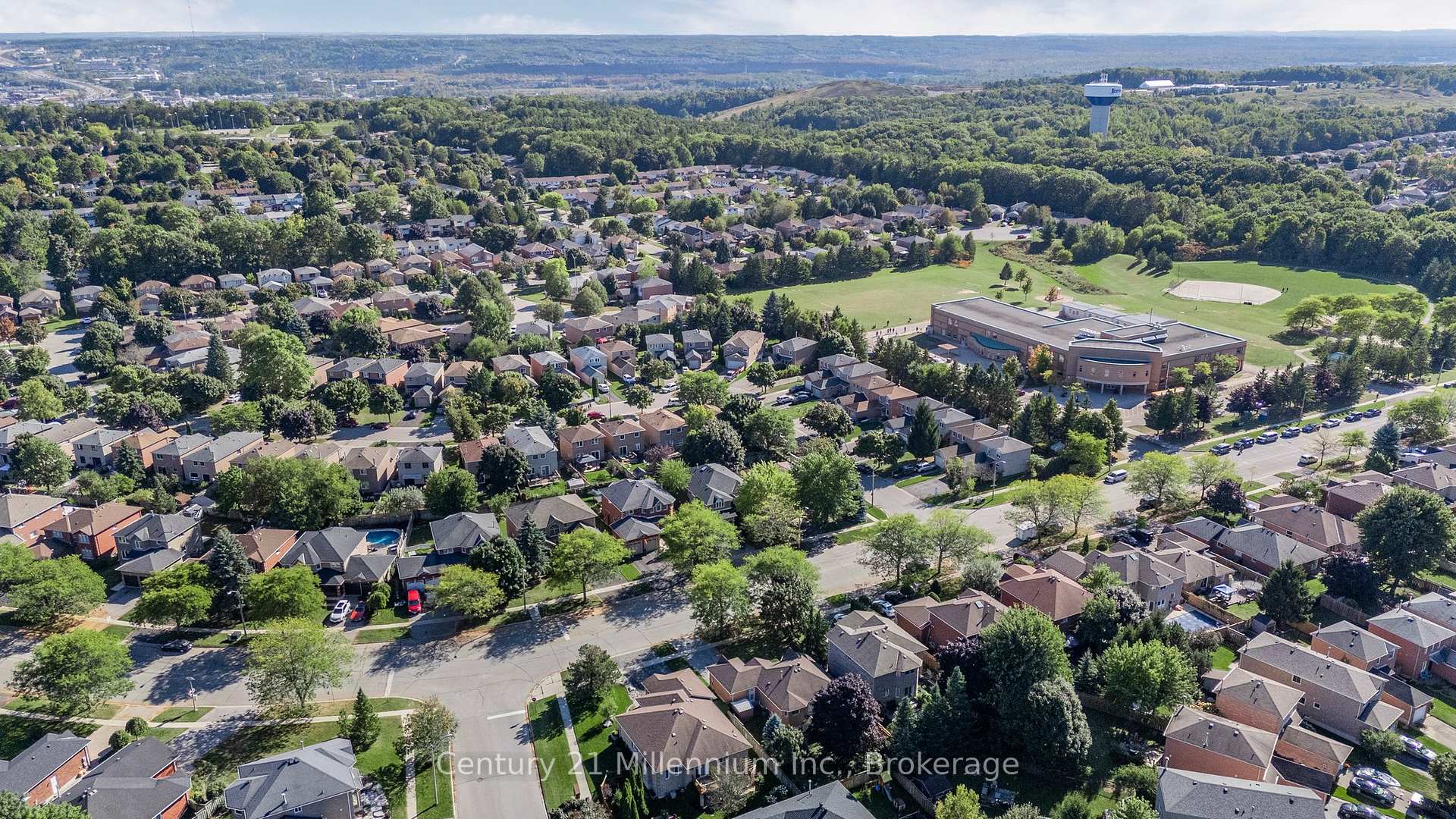 Photo 38 of 360 Cundles Road W, Barrie, Northwest — HOMEH