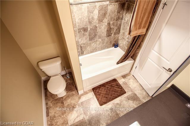 Photo 6 of 103 Dallan Drive, Guelph, Pineridge/Westminster Woods — HOMEH