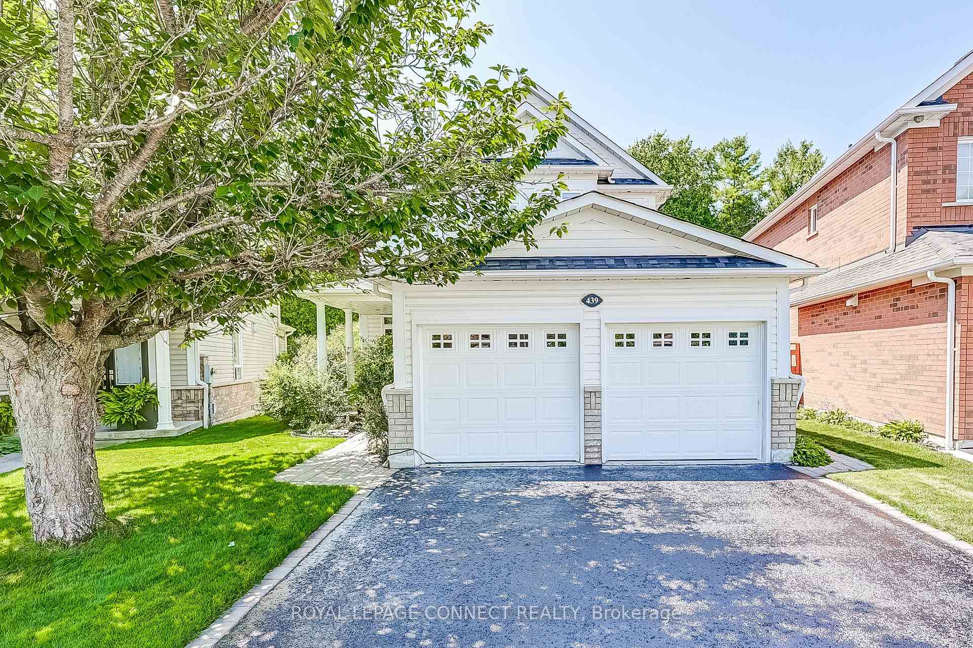 Front of 439 Woodsmere Crescent E