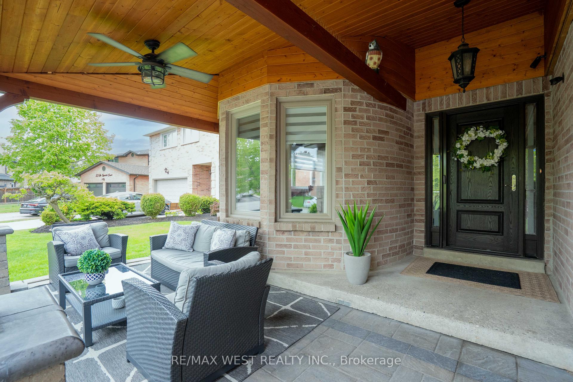 Photo 5 of 29 Sir Lancelot Court, Caledon, Bolton East — HOMEH
