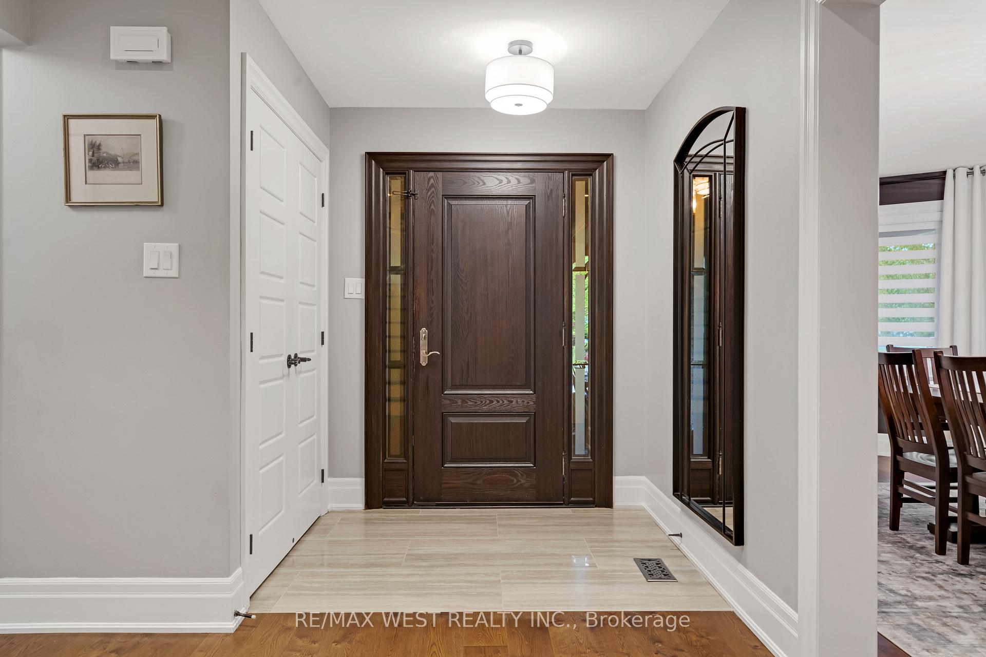 Photo 3 of 29 Sir Lancelot Court, Caledon, Bolton East — HOMEH