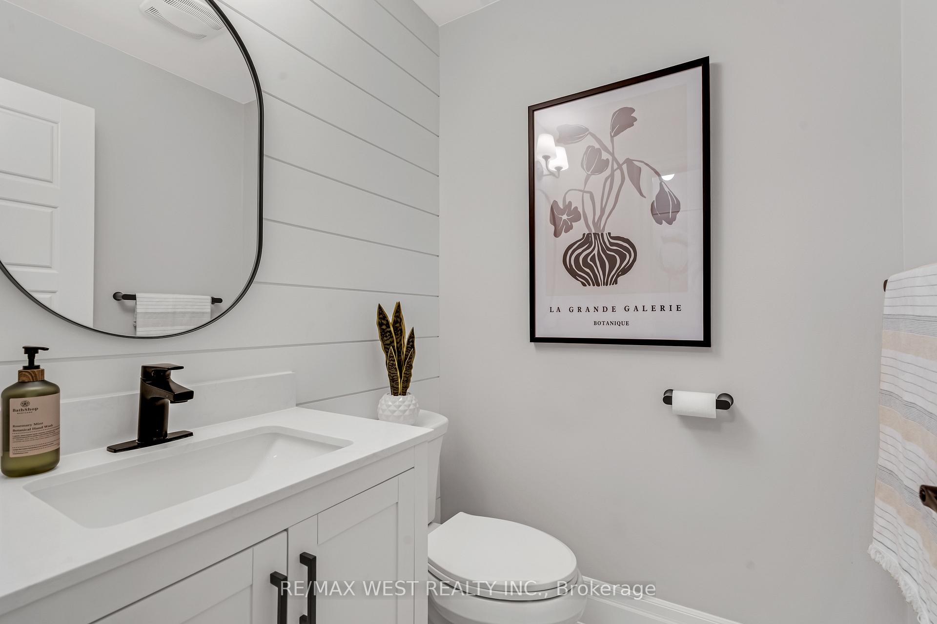 Photo 22 of 29 Sir Lancelot Court, Caledon, Bolton East — HOMEH