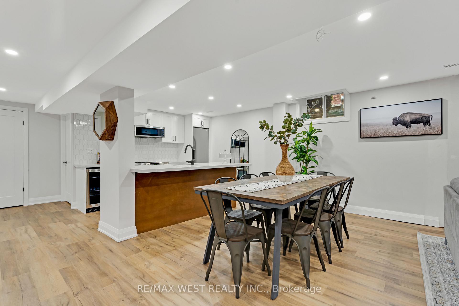 Photo 23 of 29 Sir Lancelot Court, Caledon, Bolton East — HOMEH