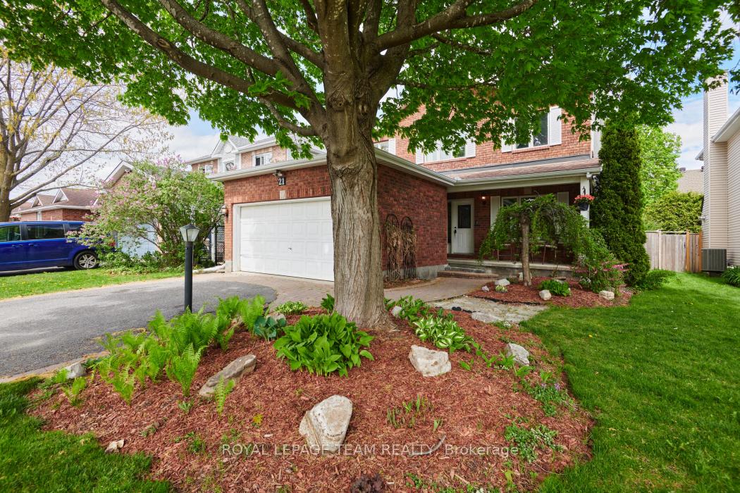 Front of 21 Mayford Avenue