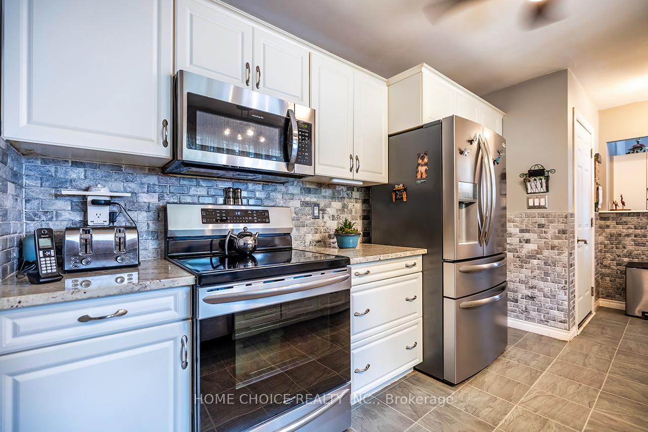 Photo 7 of 426 Beaver Street S, Clarington, Newcastle — HOMEH