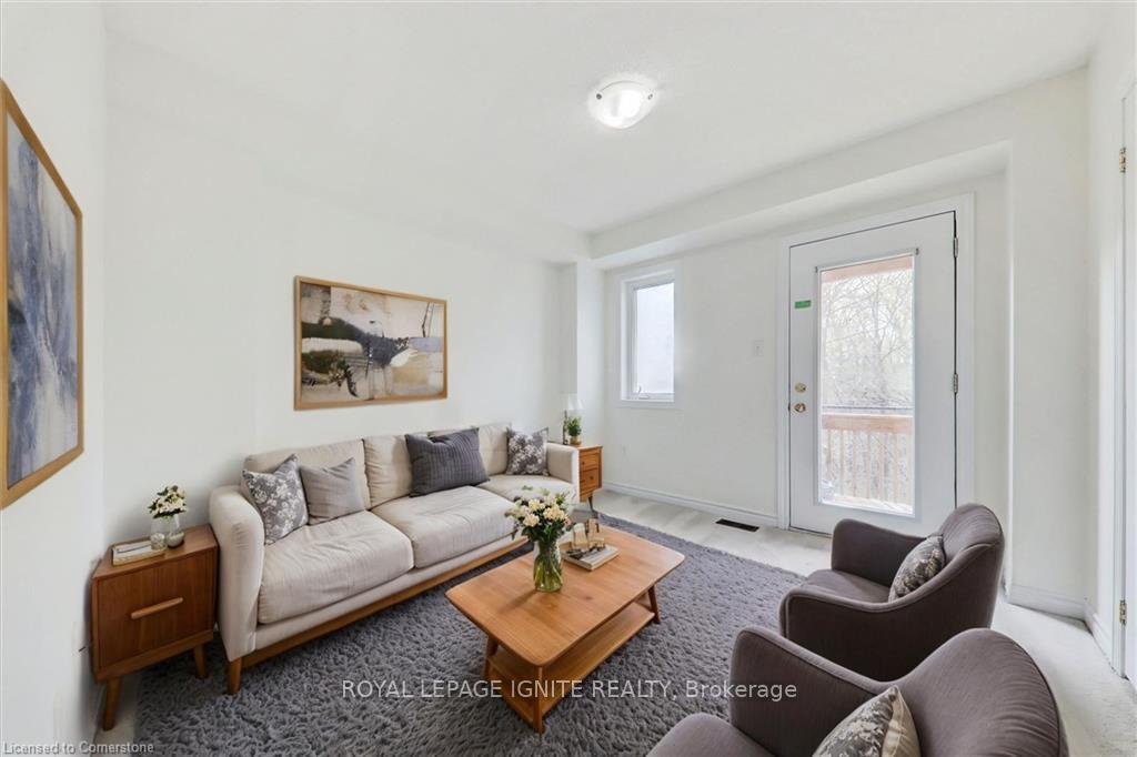 Photo 12 of Unit 51, 88 Decorso Drive, Guelph, Kortright East — HOMEH