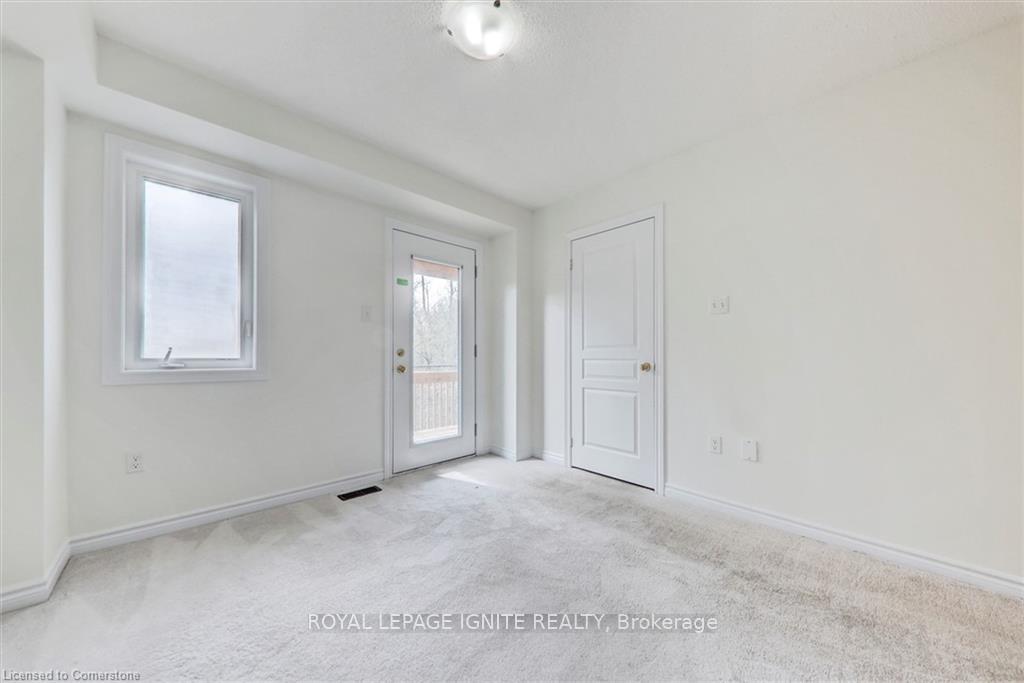 Photo 15 of Unit 51, 88 Decorso Drive, Guelph, Kortright East — HOMEH