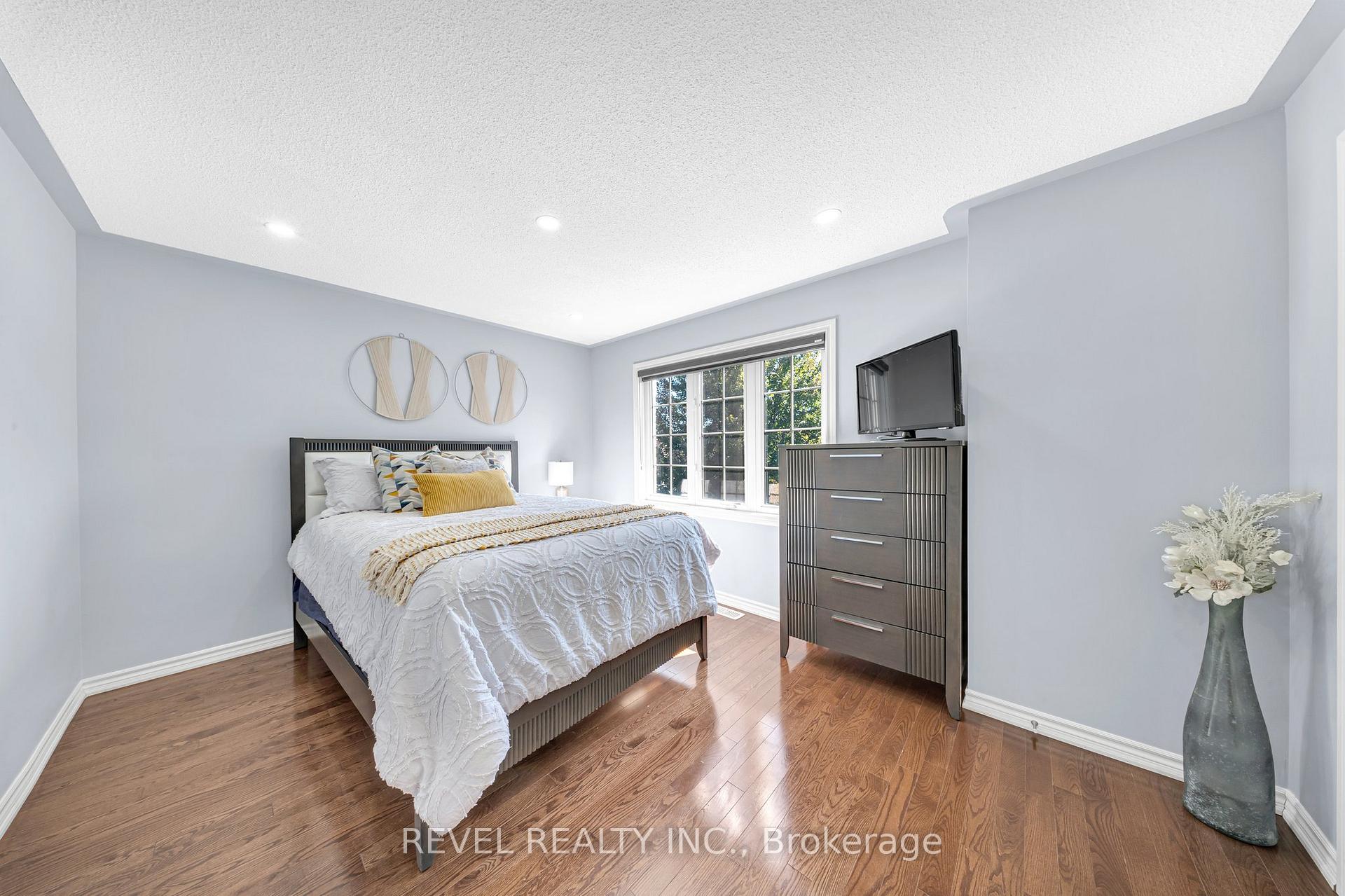 Photo 16 of 460 Father Tobin Road, Brampton, Sandringham-Wellington — HOMEH