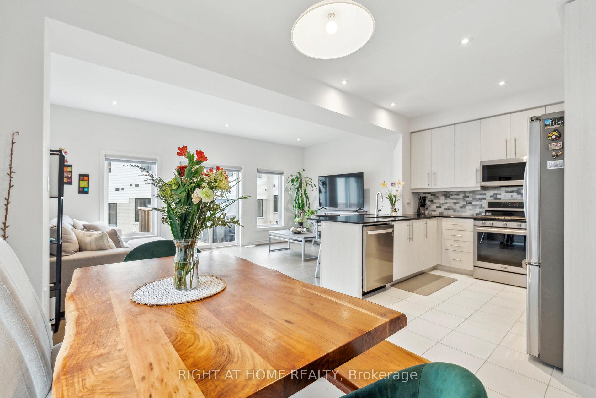 Photo 13 of 4025 Crown Street, Lincoln, Beamsville — HOMEH