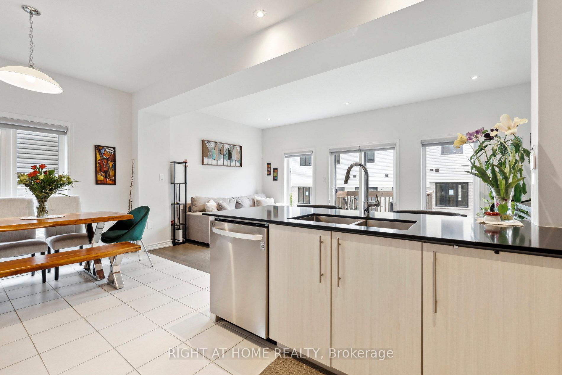 Photo 6 of 4025 Crown Street, Lincoln, Beamsville — HOMEH