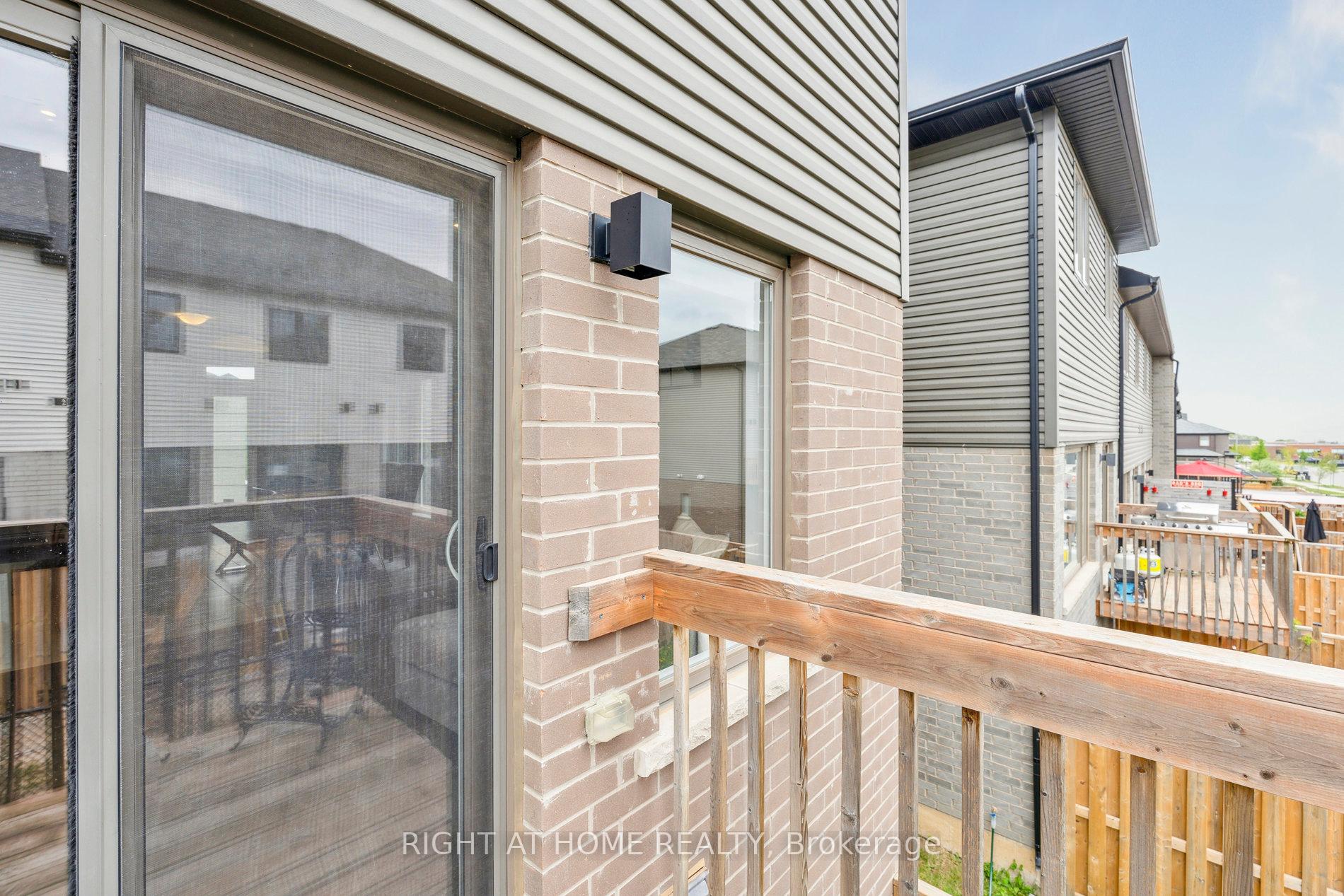Photo 17 of 4025 Crown Street, Lincoln, Beamsville — HOMEH