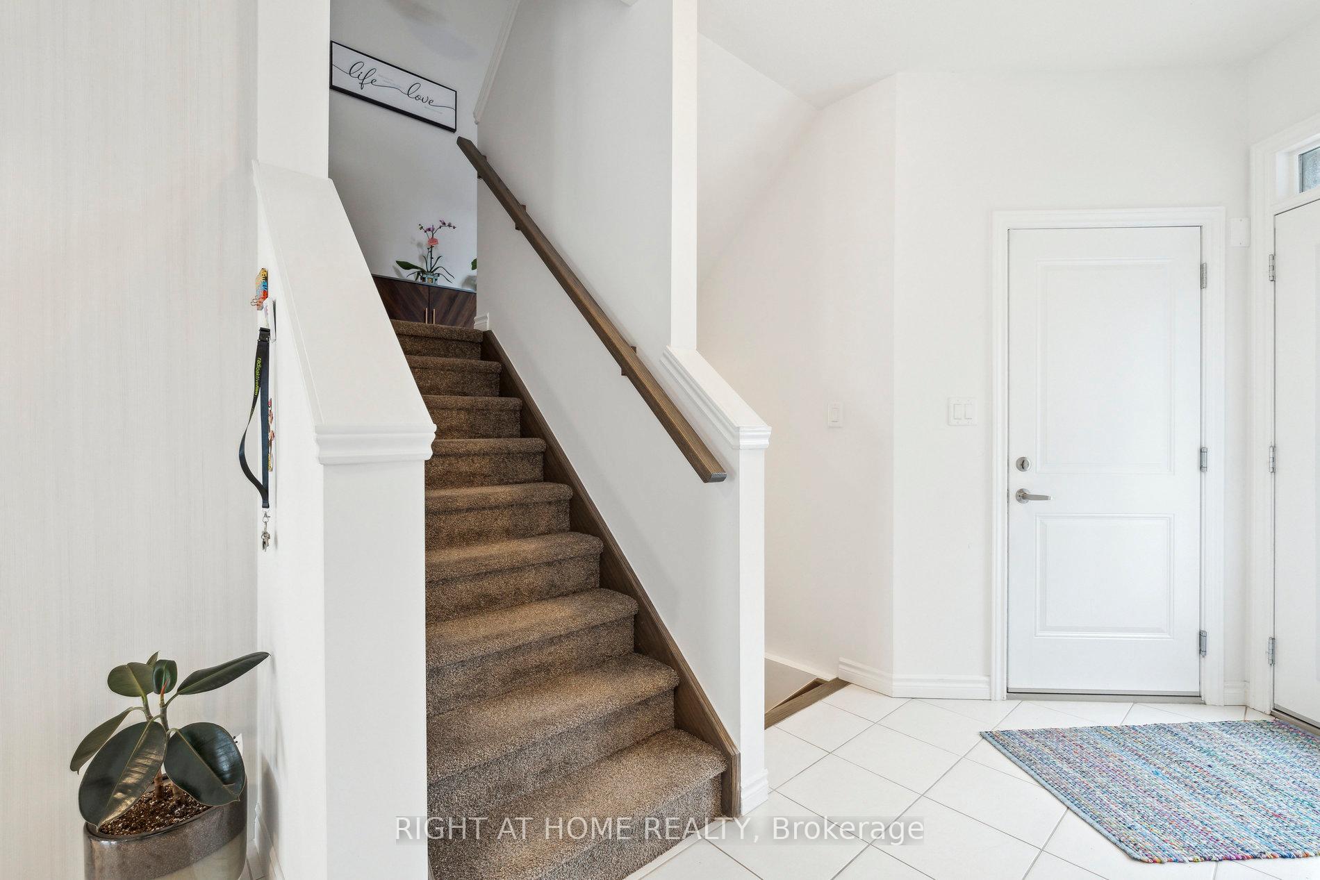 Photo 12 of 4025 Crown Street, Lincoln, Beamsville — HOMEH