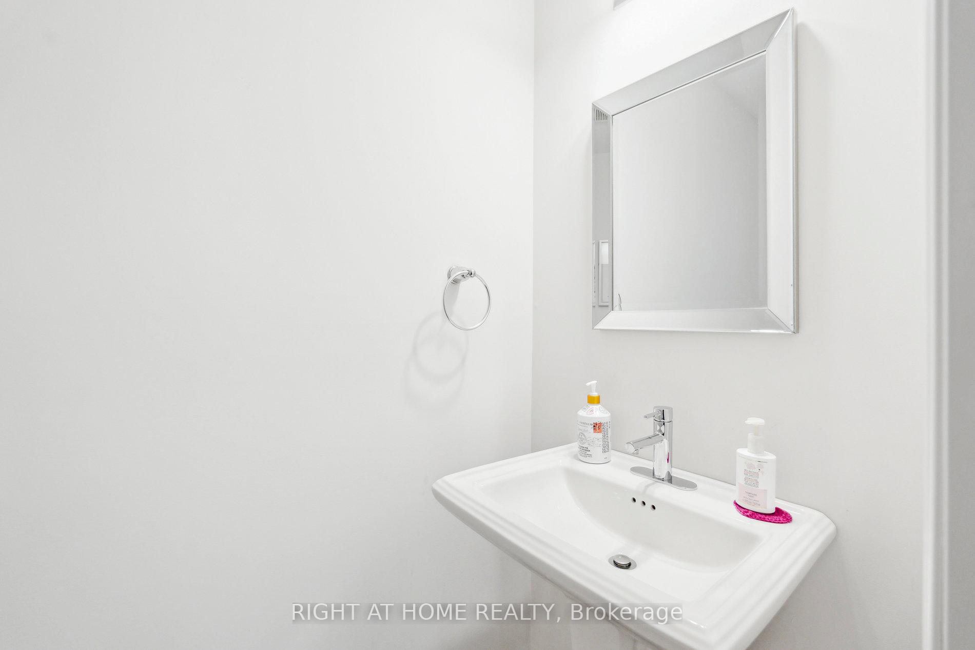 Photo 8 of 4025 Crown Street, Lincoln, Beamsville — HOMEH
