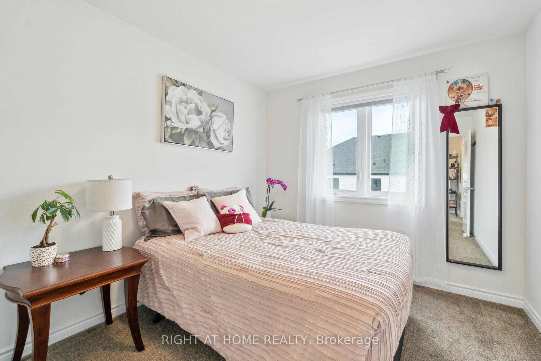 Photo 32 of 4025 Crown Street, Lincoln, Beamsville — HOMEH