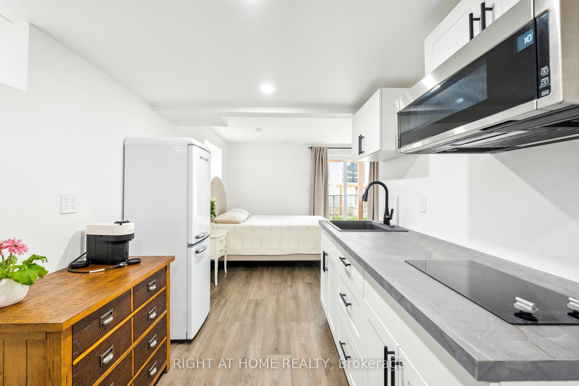 Photo 28 of 4025 Crown Street, Lincoln, Beamsville — HOMEH