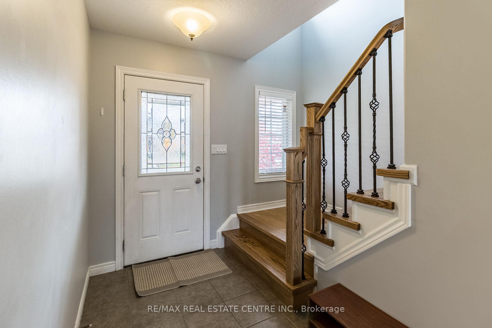 Photo 5 of 27 Dougall Street, Guelph, Grange Road — HOMEH