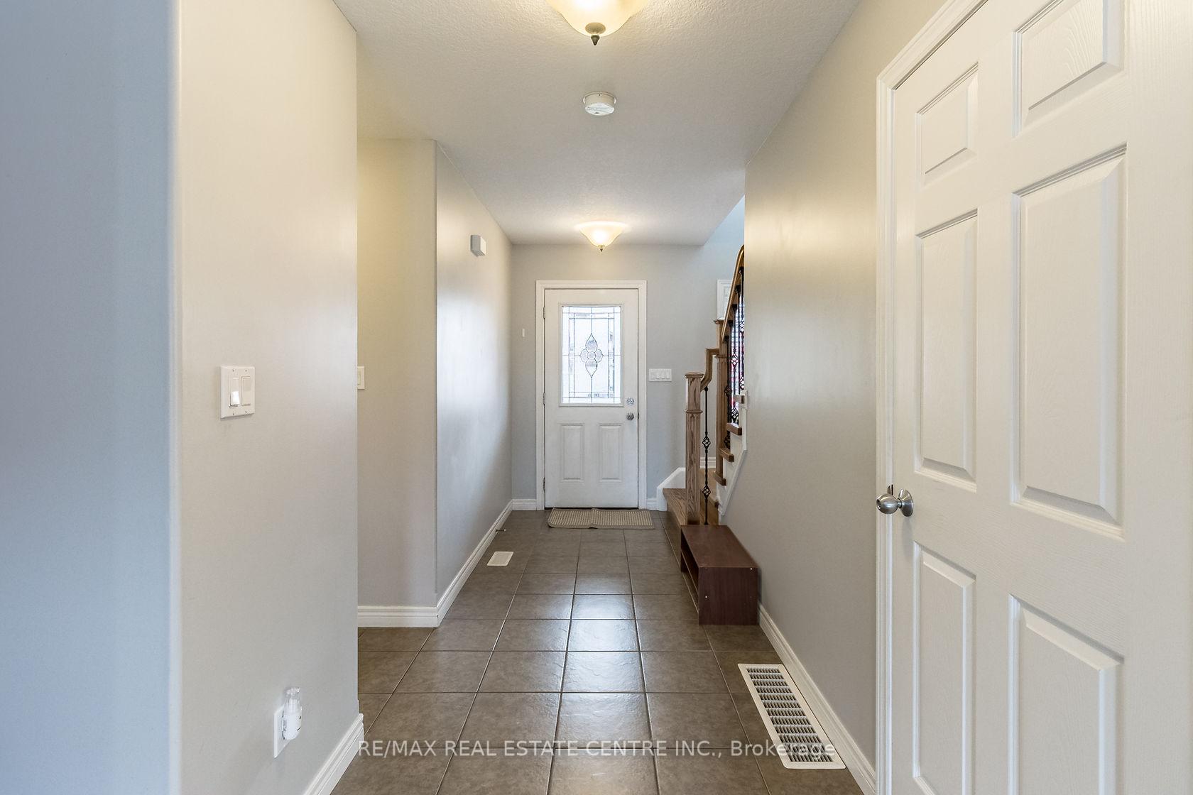 Photo 6 of 27 Dougall Street, Guelph, Grange Road — HOMEH