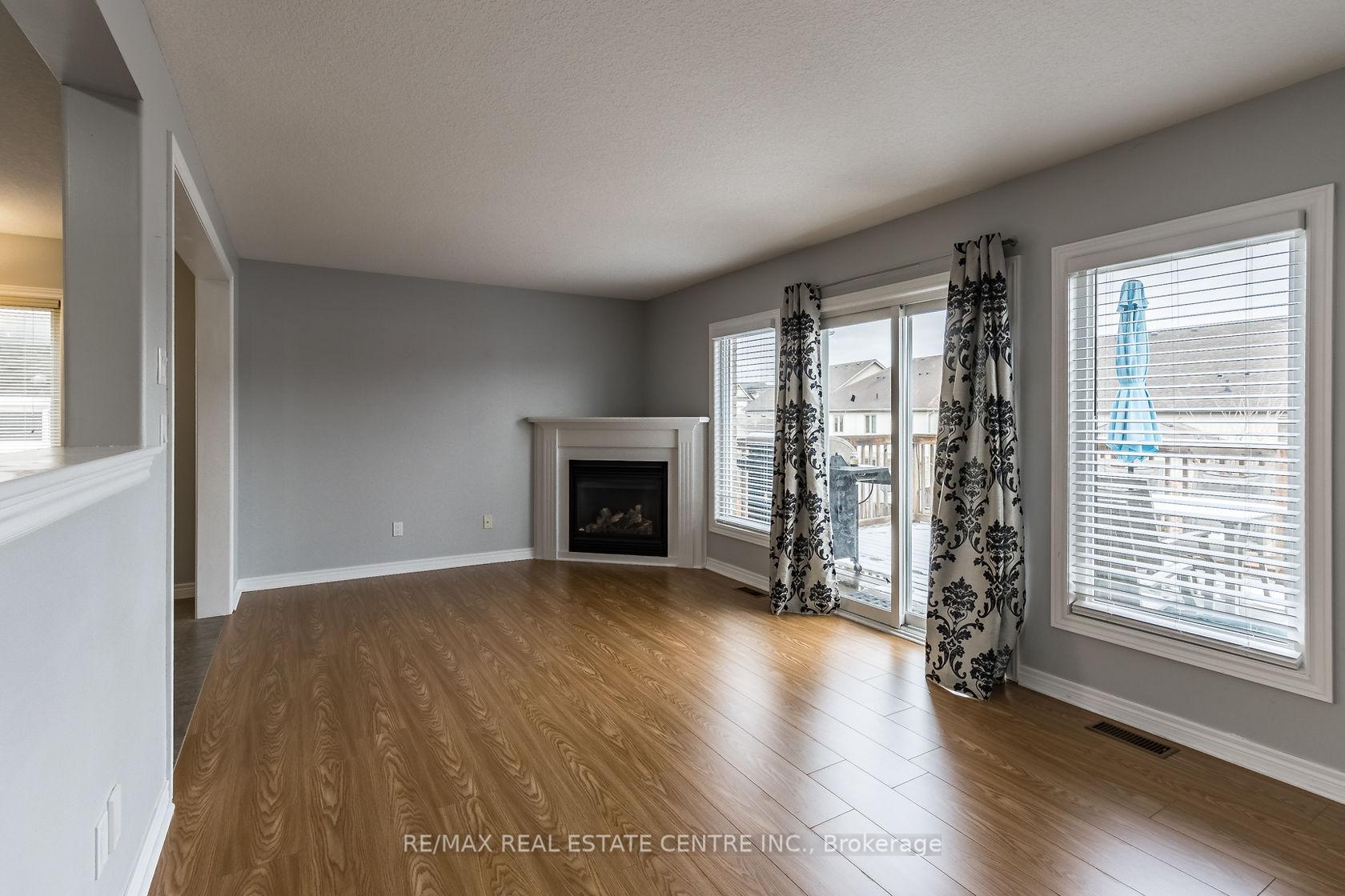 Photo 16 of 27 Dougall Street, Guelph, Grange Road — HOMEH