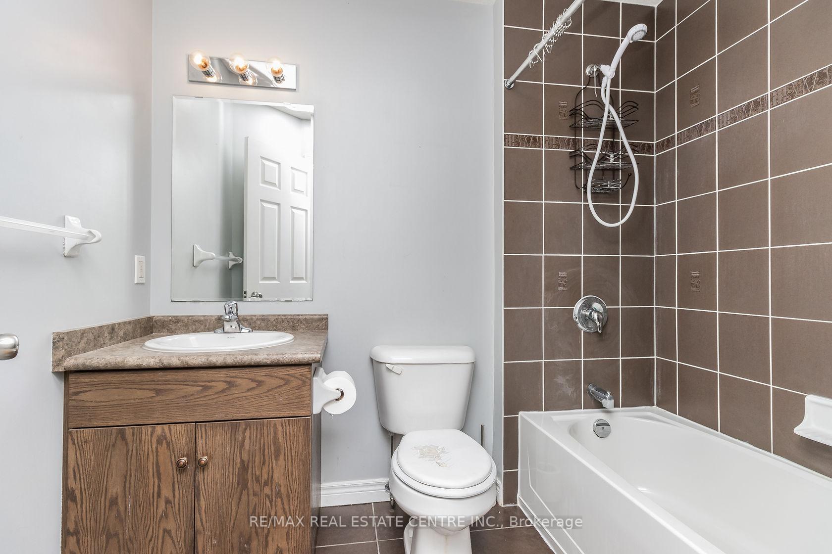 Photo 32 of 27 Dougall Street, Guelph, Grange Road — HOMEH