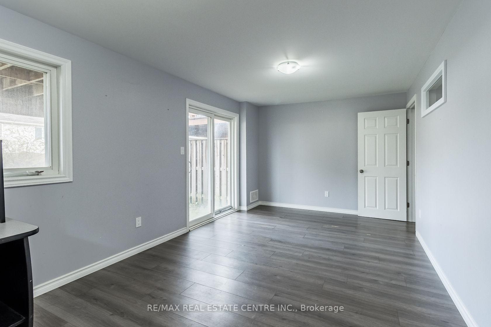 Photo 38 of 27 Dougall Street, Guelph, Grange Road — HOMEH