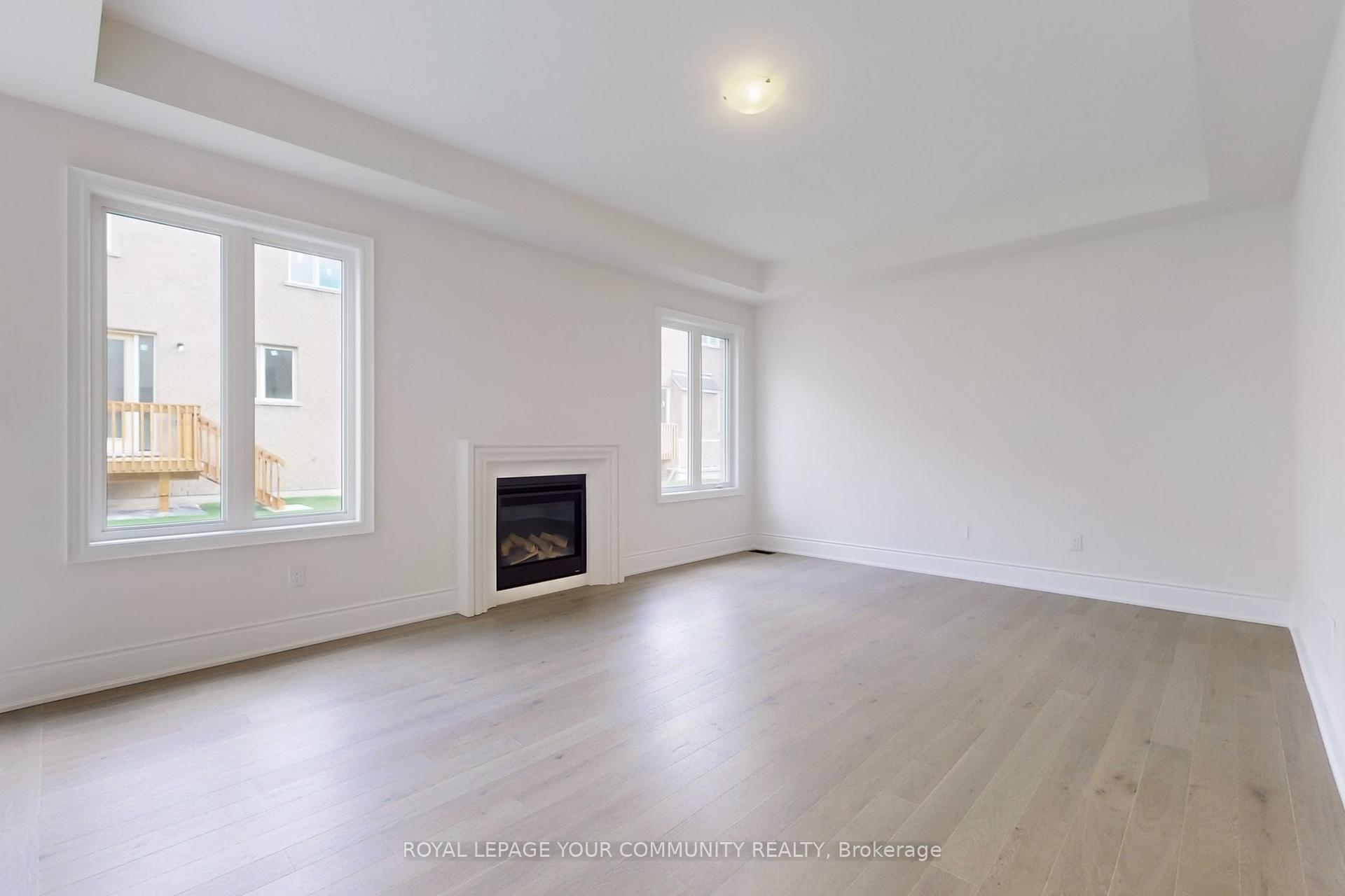 Photo 8 of 68 Bud Leggett Crescent, Georgina, Keswick South — HOMEH