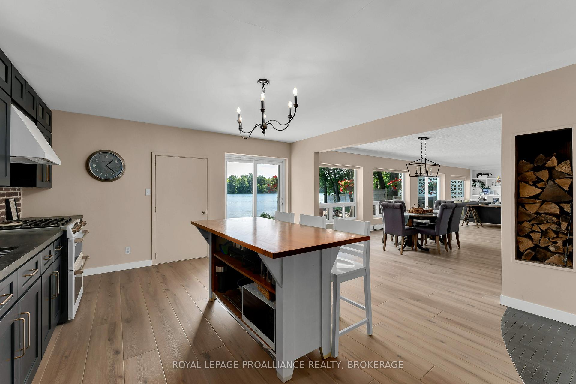 Photo 12 of 4268 Melody Lodge Lane, Frontenac, Frontenac South — HOMEH